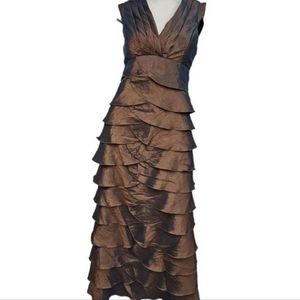 Nox Anabel Brown Metallic Tiered Gown Medium